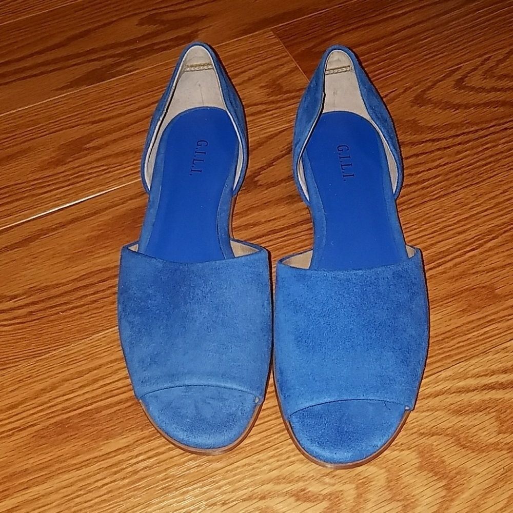 G.I.L.I. Blueflat leather shoes Sz. 6.5 NWOB